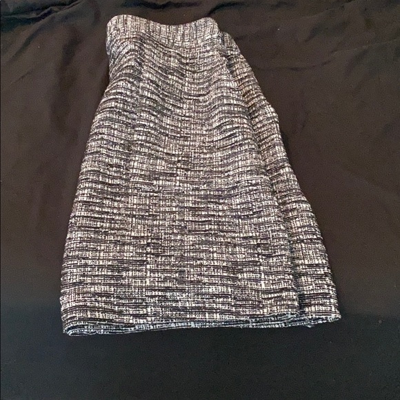 NWT Banana Republic Tweed Skirt, Size 6. - Picture 2 of 4